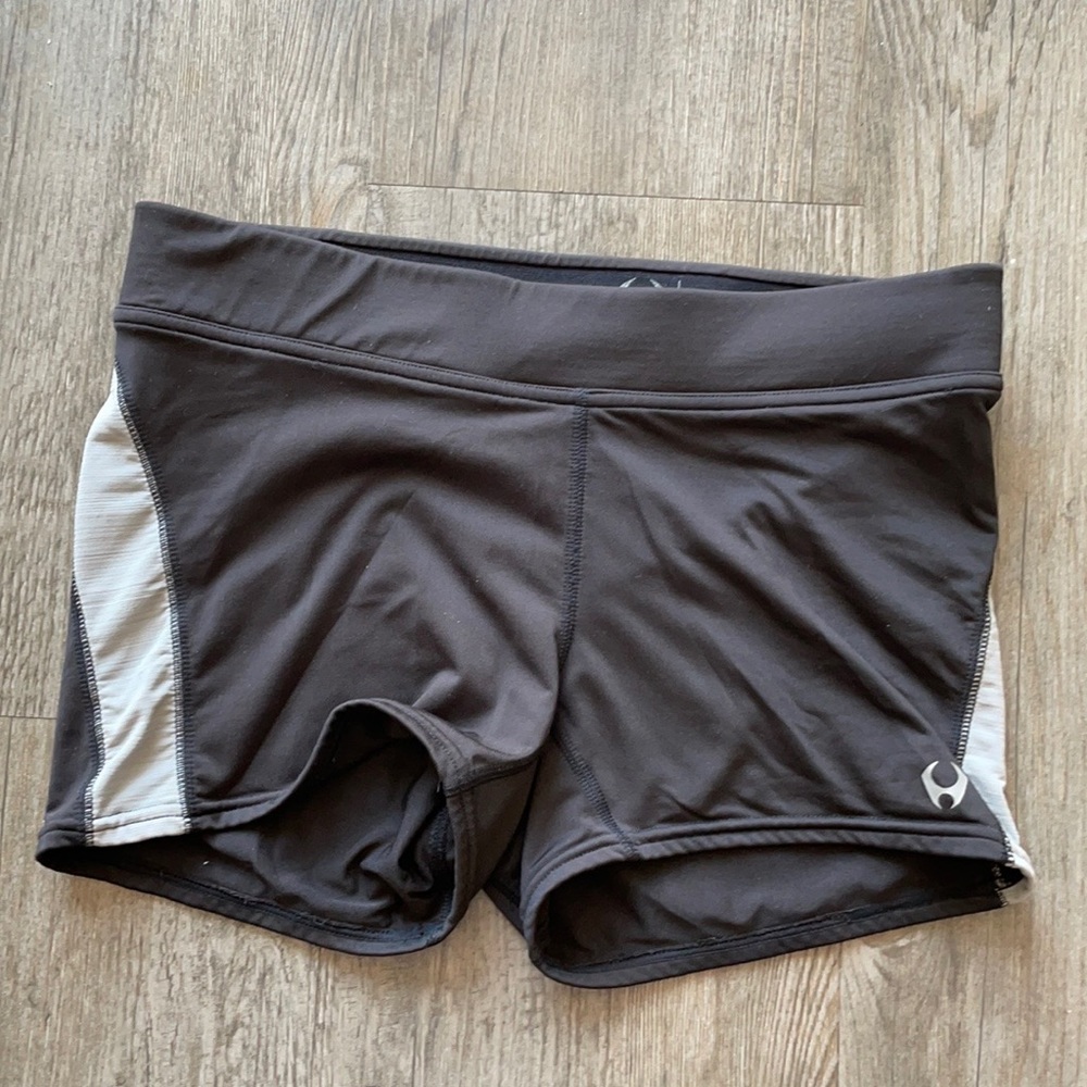 Hylete mid rise spandex shorts